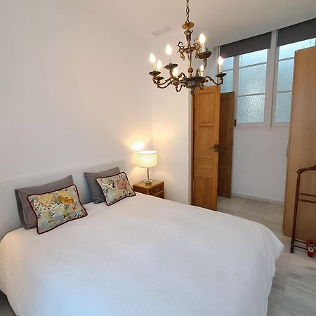 Apartamentos Almirante Hoyos Севилья Экстерьер фото