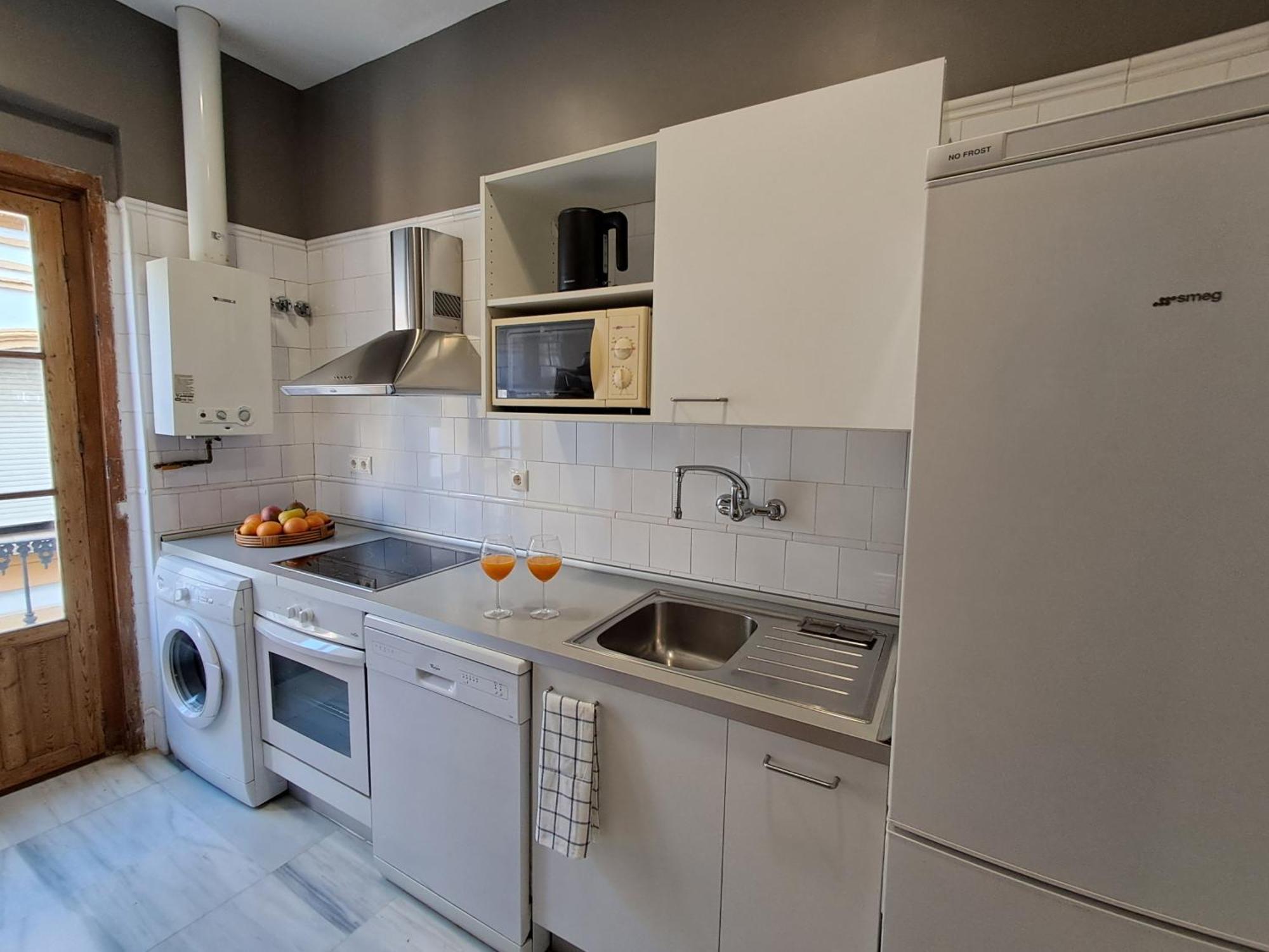 Apartamentos Almirante Hoyos Севилья Экстерьер фото